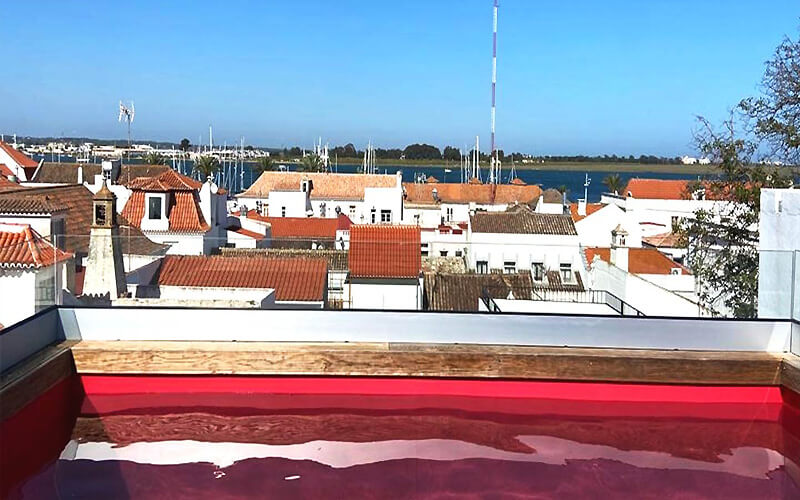 pousada vila real de santo antonio rooftop pool