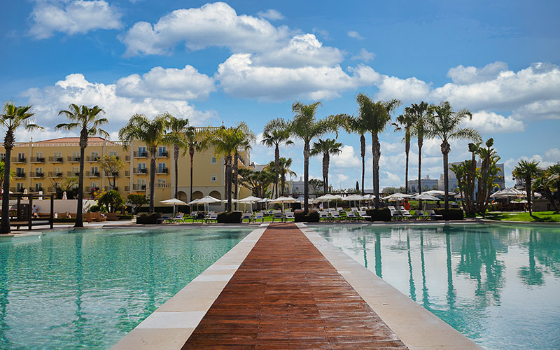 hotel domes lake algarve swimming pool